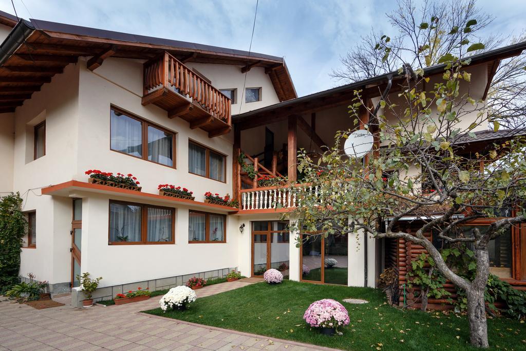 La Coltul Castelului Bran Boutique酒店 外观 照片
